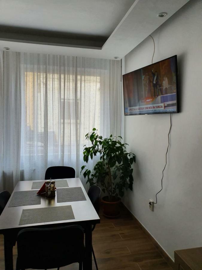 Tranzitrooms Bucharest Exterior photo